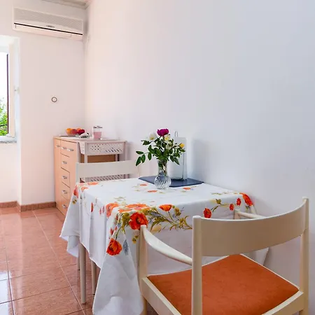 And With Parking Space Skrbcici, Krk - 21231 Gasthof 3*